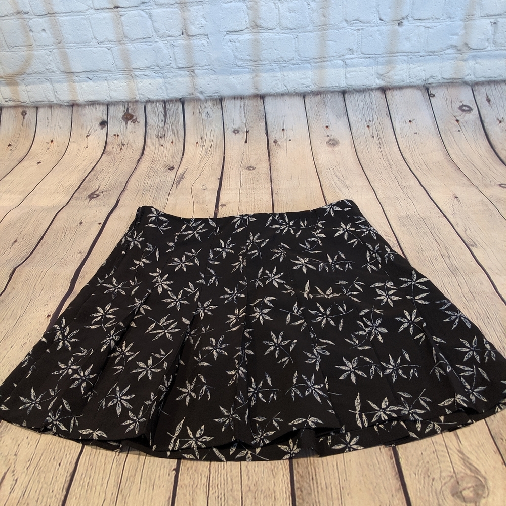 Rampage super cute‎ pleated mini skirt